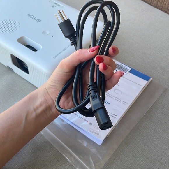 Epson CO-W01 WxGA projector - Picture 8 of 16